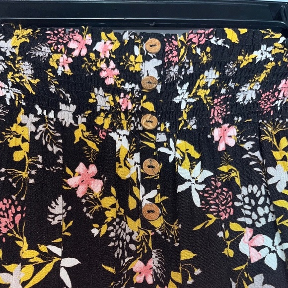 Pint Rose Floral Pants - Picture 3 of 8